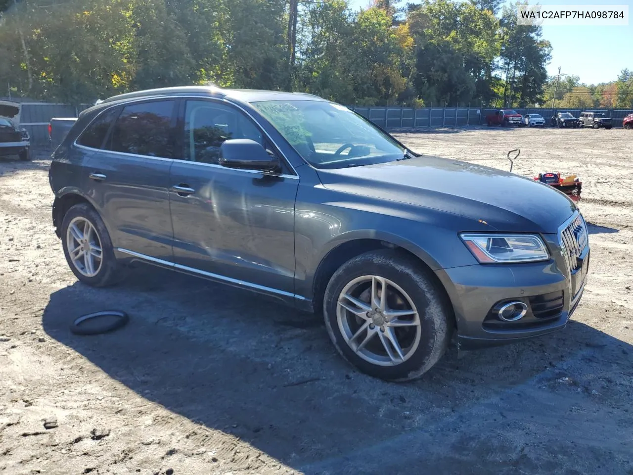 WA1C2AFP7HA098784 2017 Audi Q5 Premium