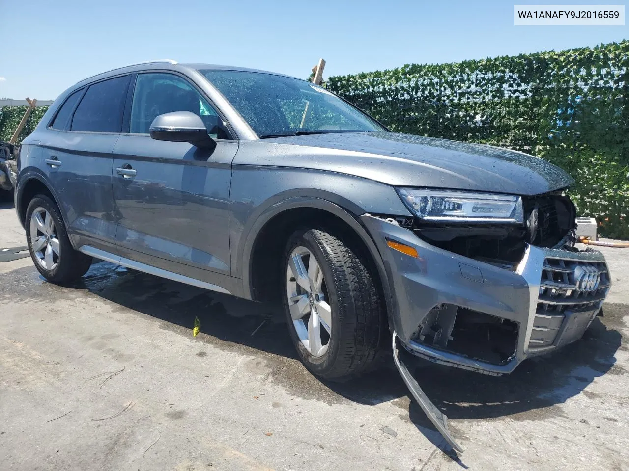 WA1ANAFY9J2016559 2018 Audi Q5 Premium