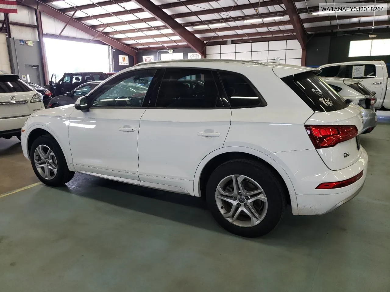 WA1ANAFY0J2018264 2018 Audi Q5 Premium