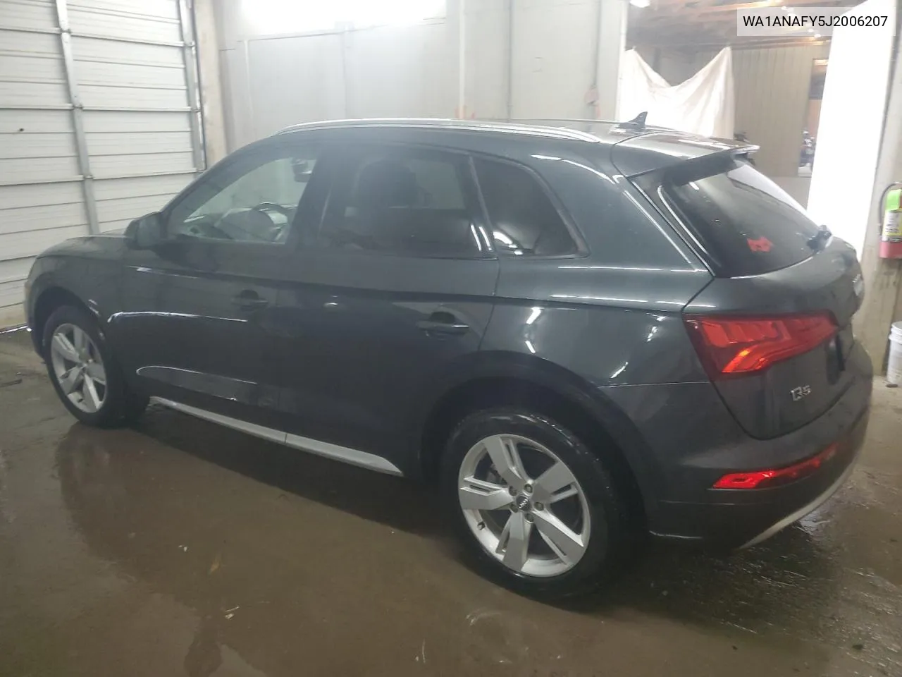 WA1ANAFY5J2006207 2018 Audi Q5 Premium