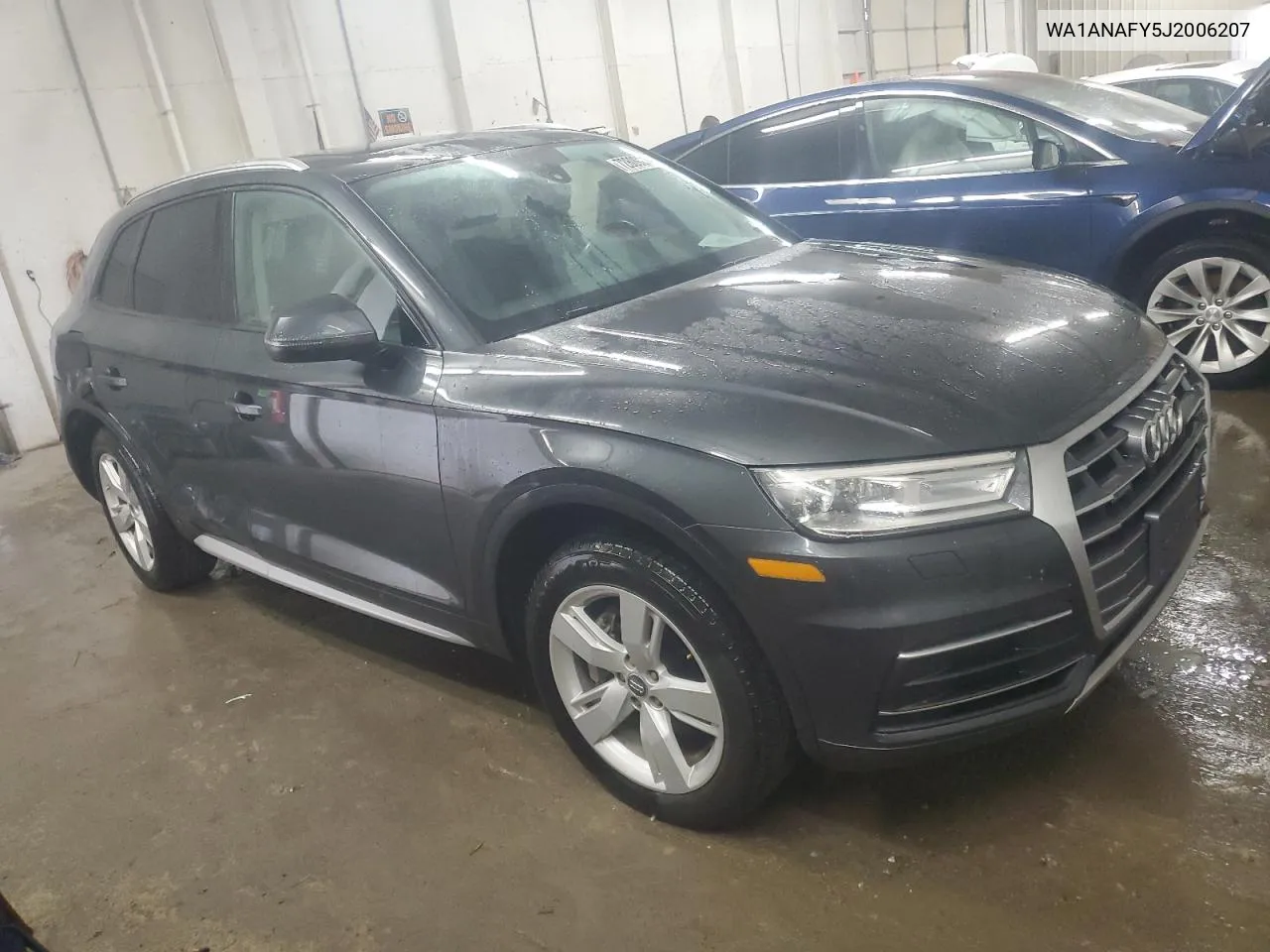 WA1ANAFY5J2006207 2018 Audi Q5 Premium