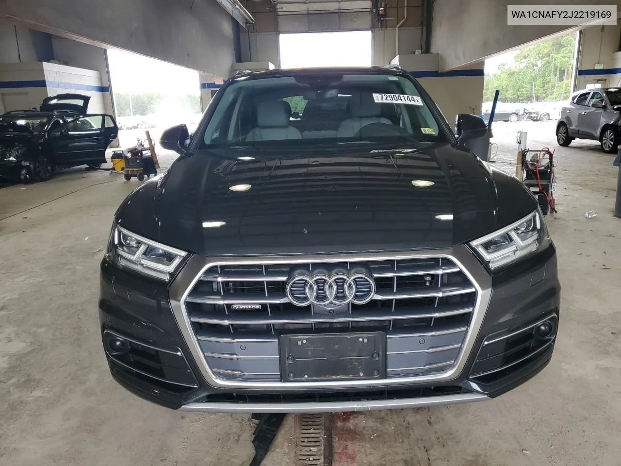 WA1CNAFY2J2219169 2018 Audi Q5 Prestige