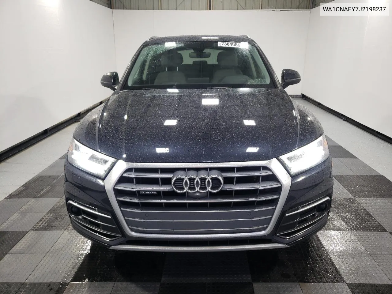 WA1CNAFY7J2198237 2018 Audi Q5 Prestige