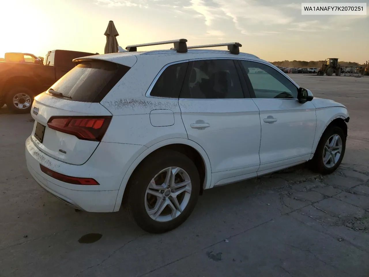 WA1ANAFY7K2070251 2019 Audi Q5 Premium