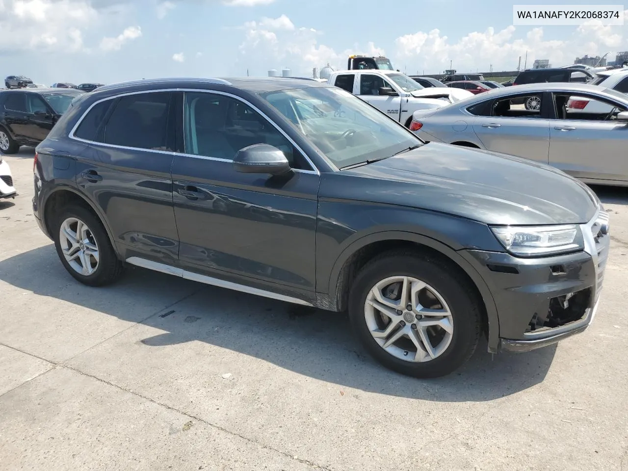 WA1ANAFY2K2068374 2019 Audi Q5 Premium