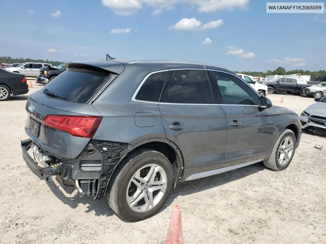 2019 Audi Q5 Premium VIN: WA1ANAFY1K2065059 Lot: 72784844