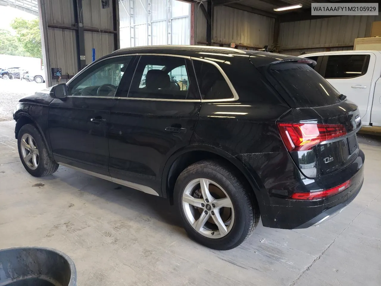 WA1AAAFY1M2105929 2021 Audi Q5 Premium