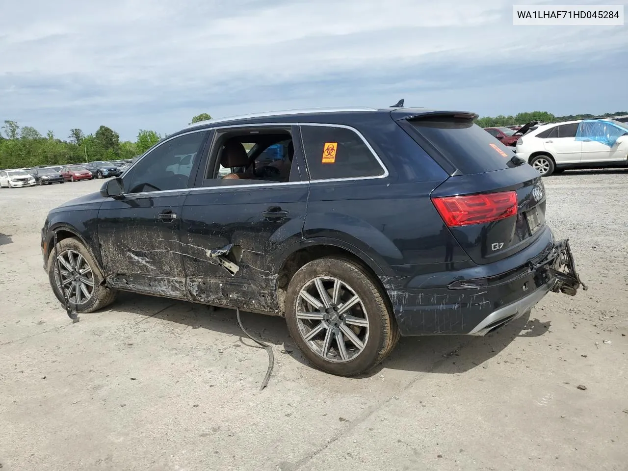 WA1LHAF71HD045284 2017 Audi Q7 Premium Plus