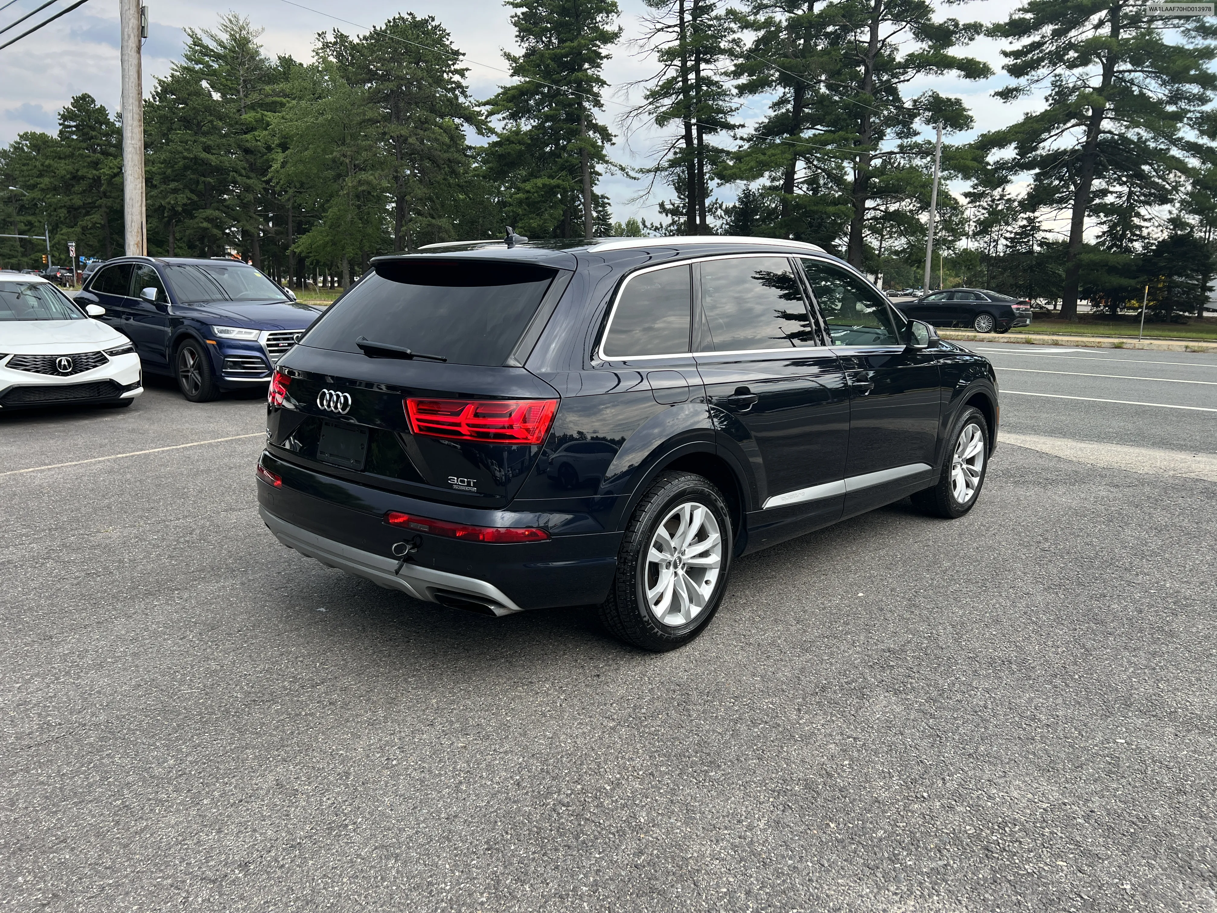 WA1LAAF70HD013978 2017 Audi Q7 Premium Plus