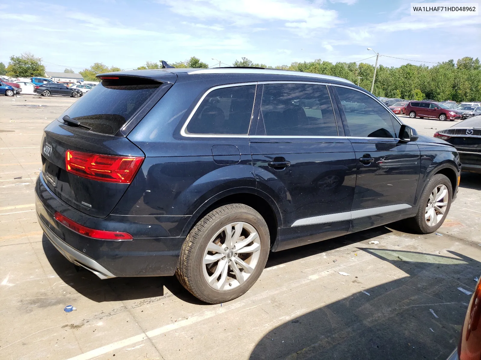 WA1LHAF71HD048962 2017 Audi Q7 Premium Plus