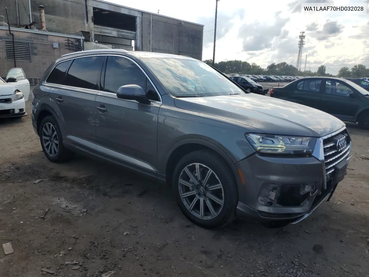 WA1LAAF70HD032028 2017 Audi Q7 Premium Plus