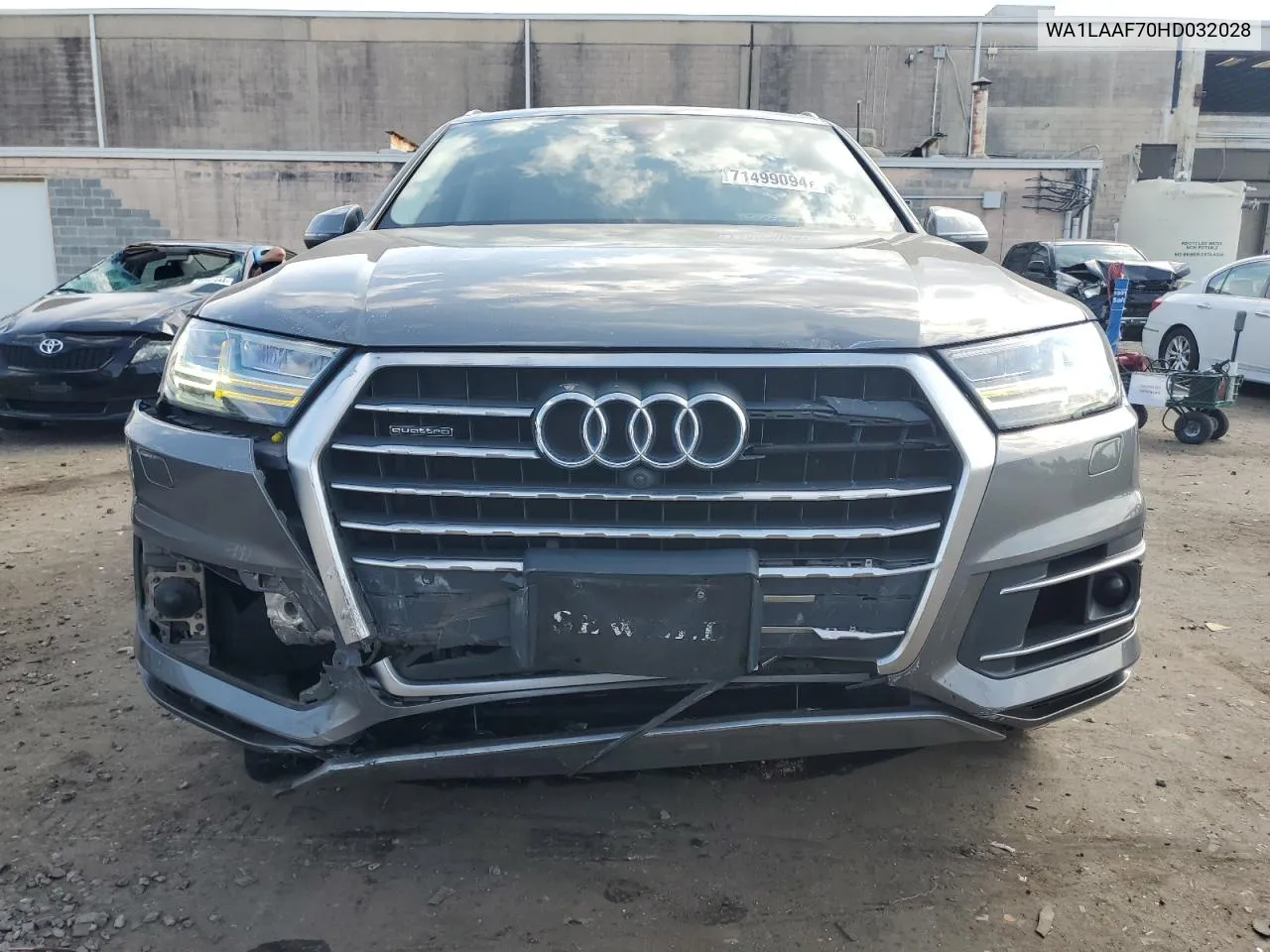 WA1LAAF70HD032028 2017 Audi Q7 Premium Plus