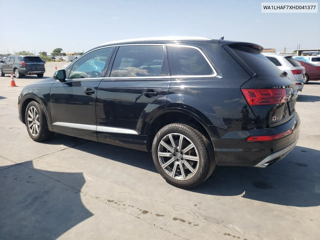 WA1LHAF7XHD041377 2017 Audi Q7 Premium Plus