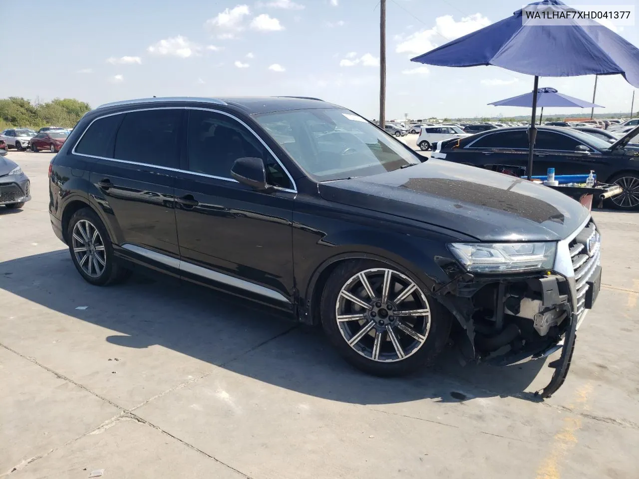 2017 Audi Q7 Premium Plus VIN: WA1LHAF7XHD041377 Lot: 72217374