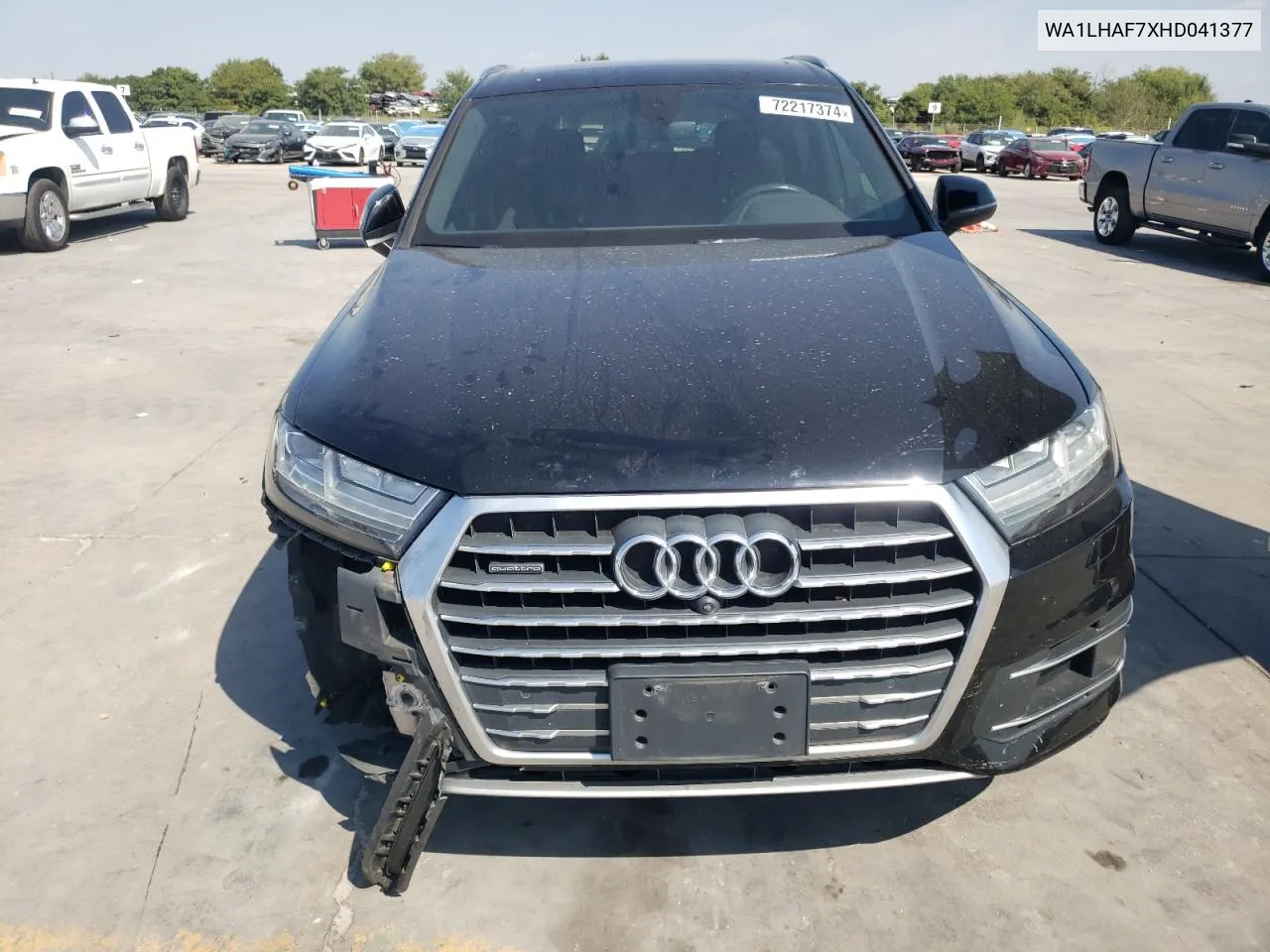 WA1LHAF7XHD041377 2017 Audi Q7 Premium Plus