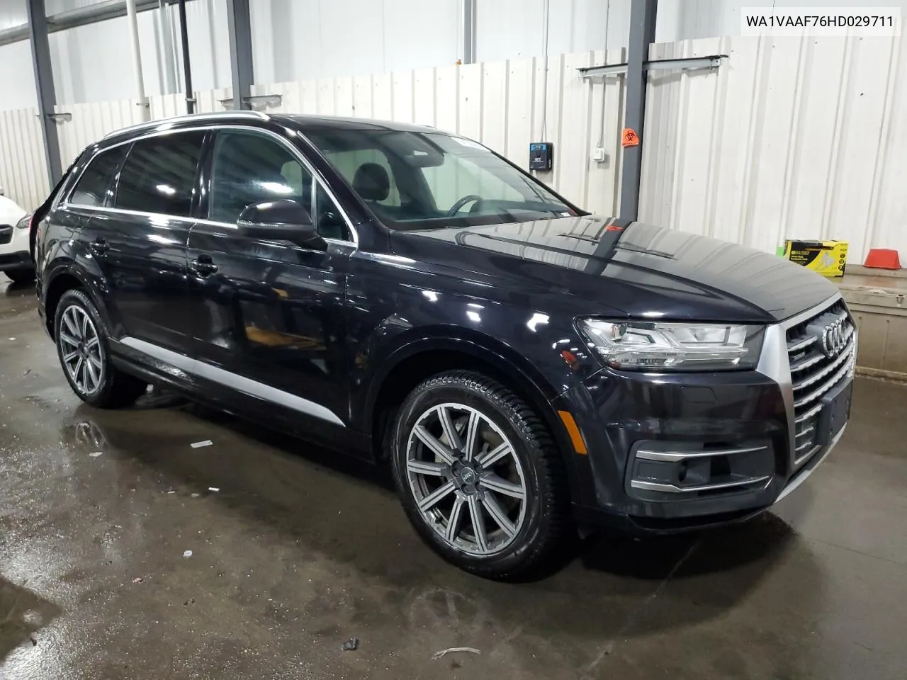 WA1VAAF76HD029711 2017 Audi Q7 Prestige