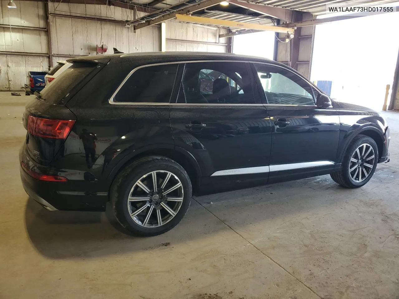 WA1LAAF73HD017555 2017 Audi Q7 Premium Plus