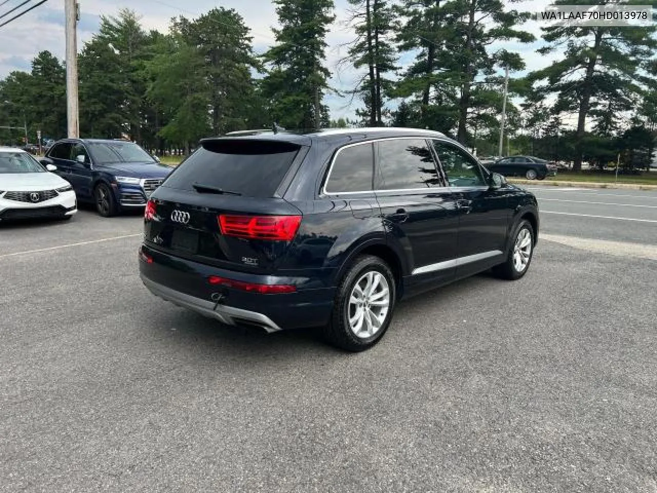 2017 Audi Q7 Premium Plus VIN: WA1LAAF70HD013978 Lot: 75707594