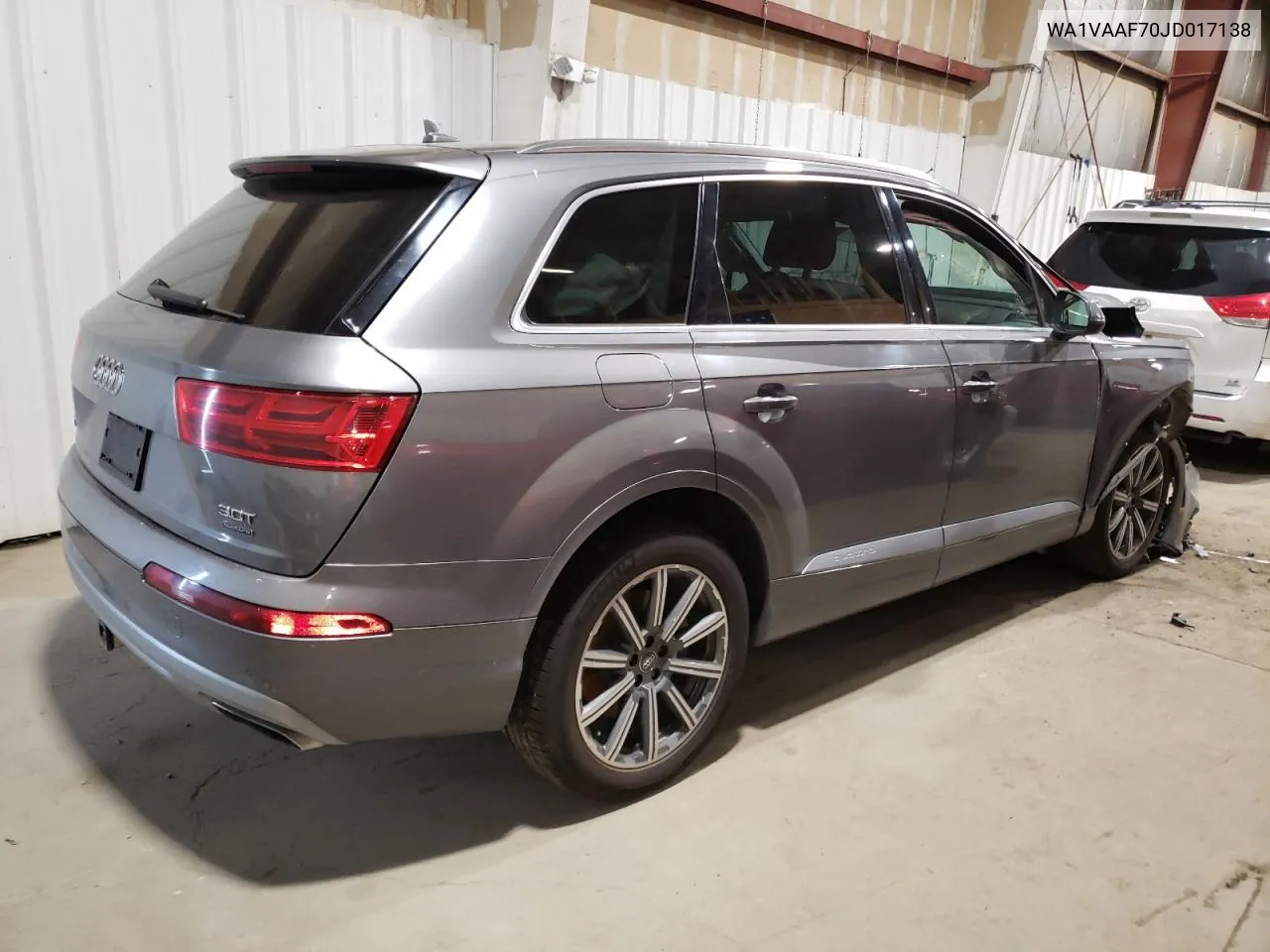 WA1VAAF70JD017138 2018 Audi Q7 Prestige