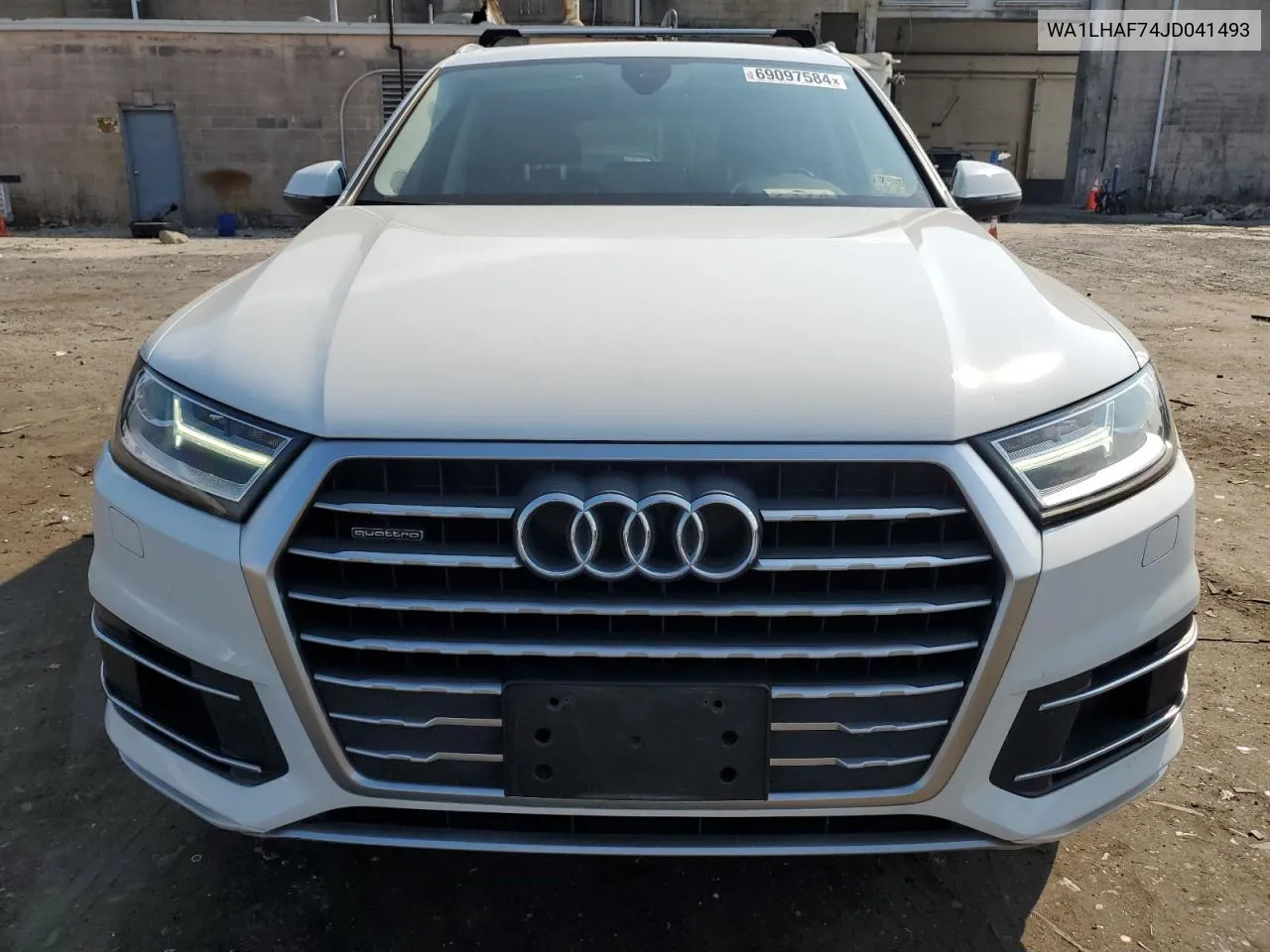 WA1LHAF74JD041493 2018 Audi Q7 Premium Plus