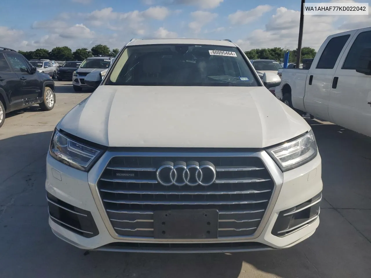 WA1AHAF77KD022042 2019 Audi Q7 Premium