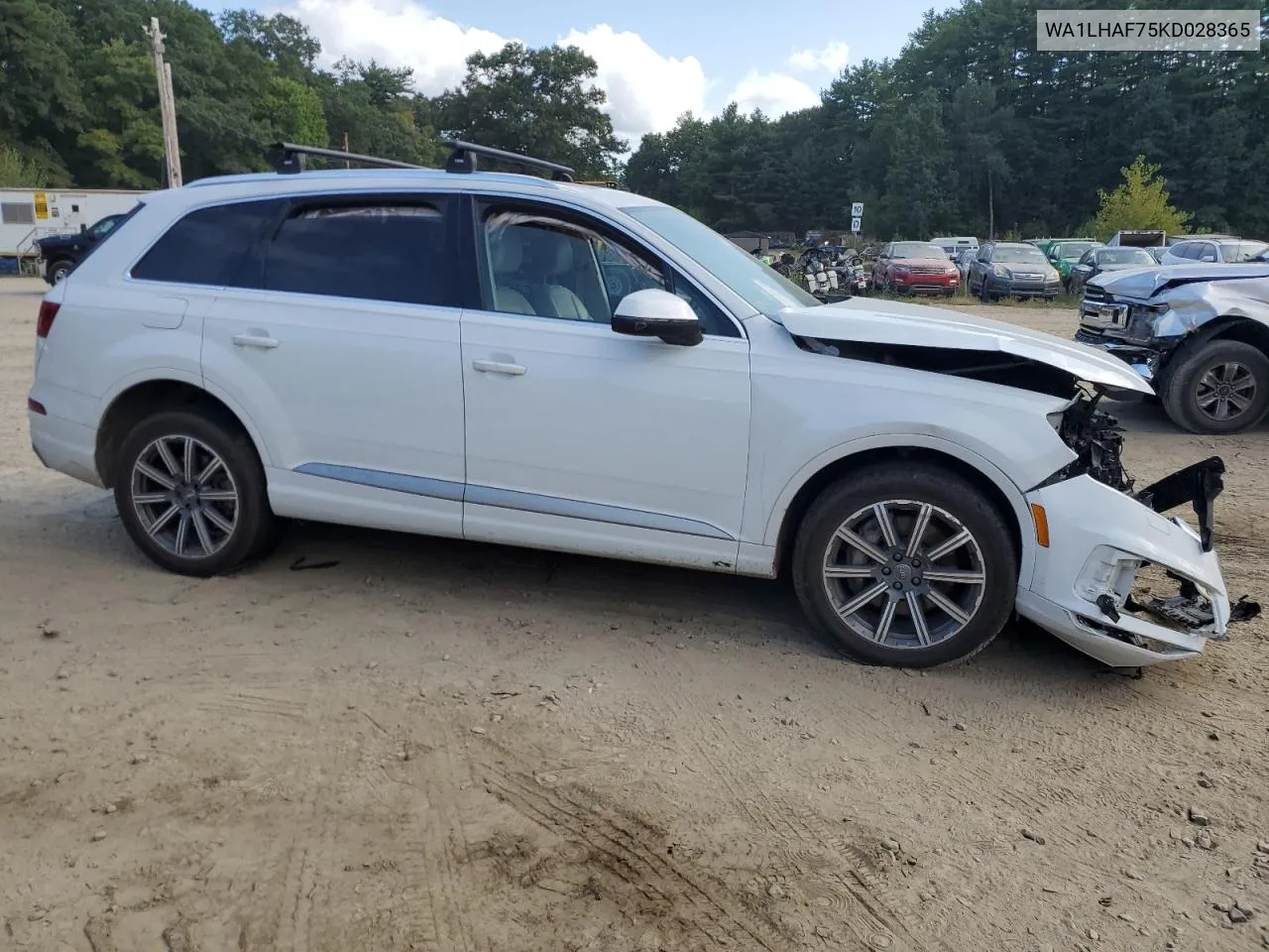 WA1LHAF75KD028365 2019 Audi Q7 Premium Plus