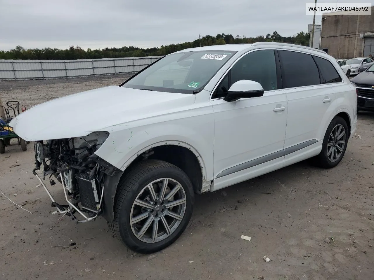 WA1LAAF74KD045792 2019 Audi Q7 Premium Plus