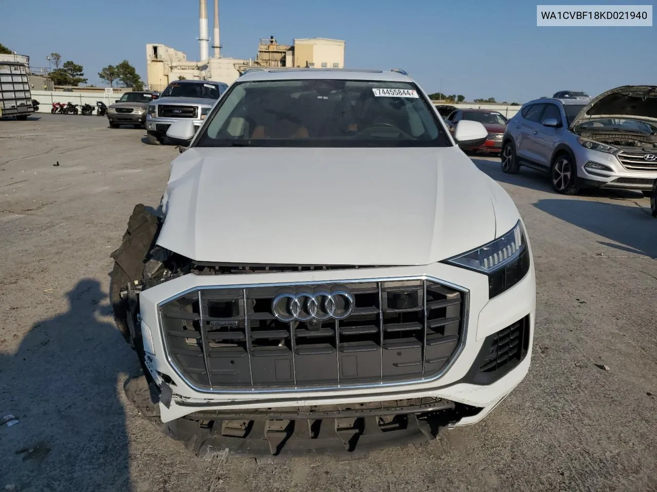 WA1CVBF18KD021940 2019 Audi Q8 Prestige