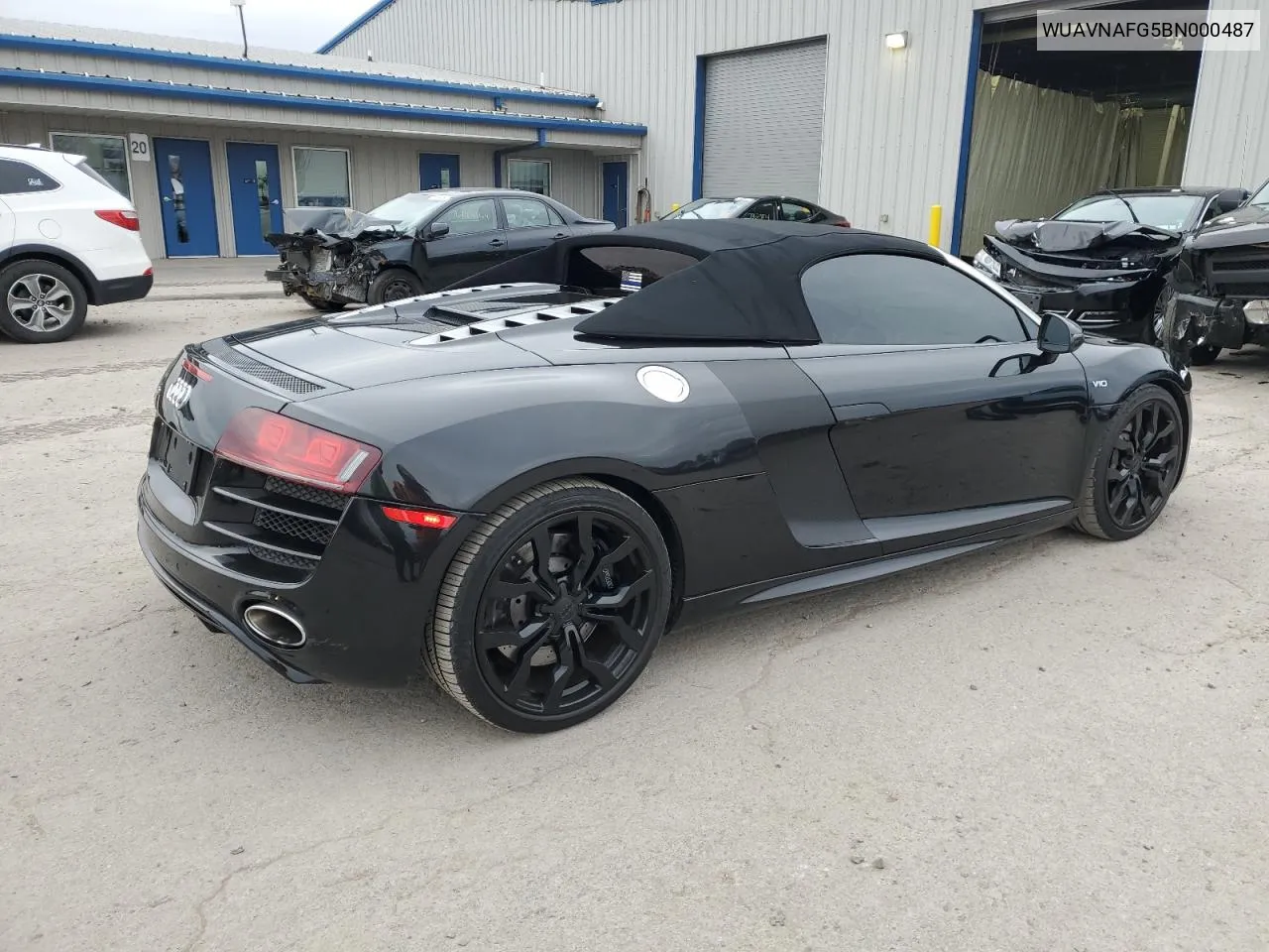 2011 Audi R8 5.2 Quattro VIN: WUAVNAFG5BN000487 Lot: 79338934