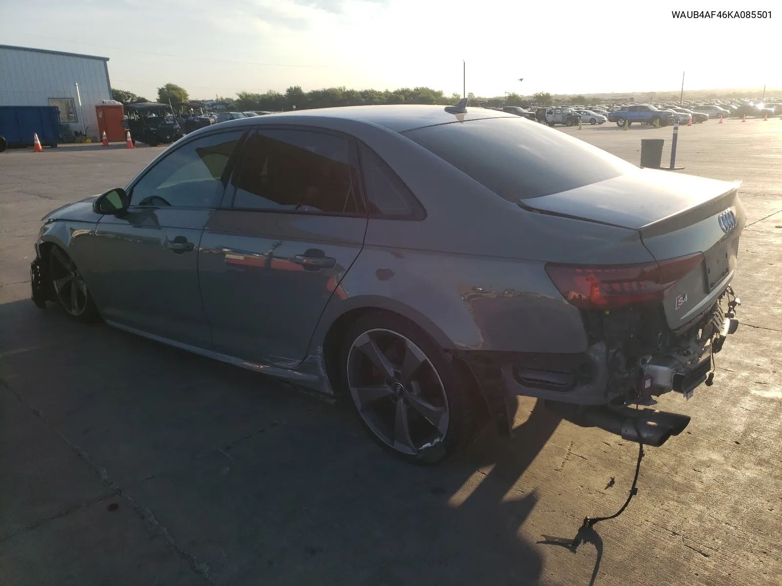 WAUB4AF46KA085501 2019 Audi S4 Premium Plus