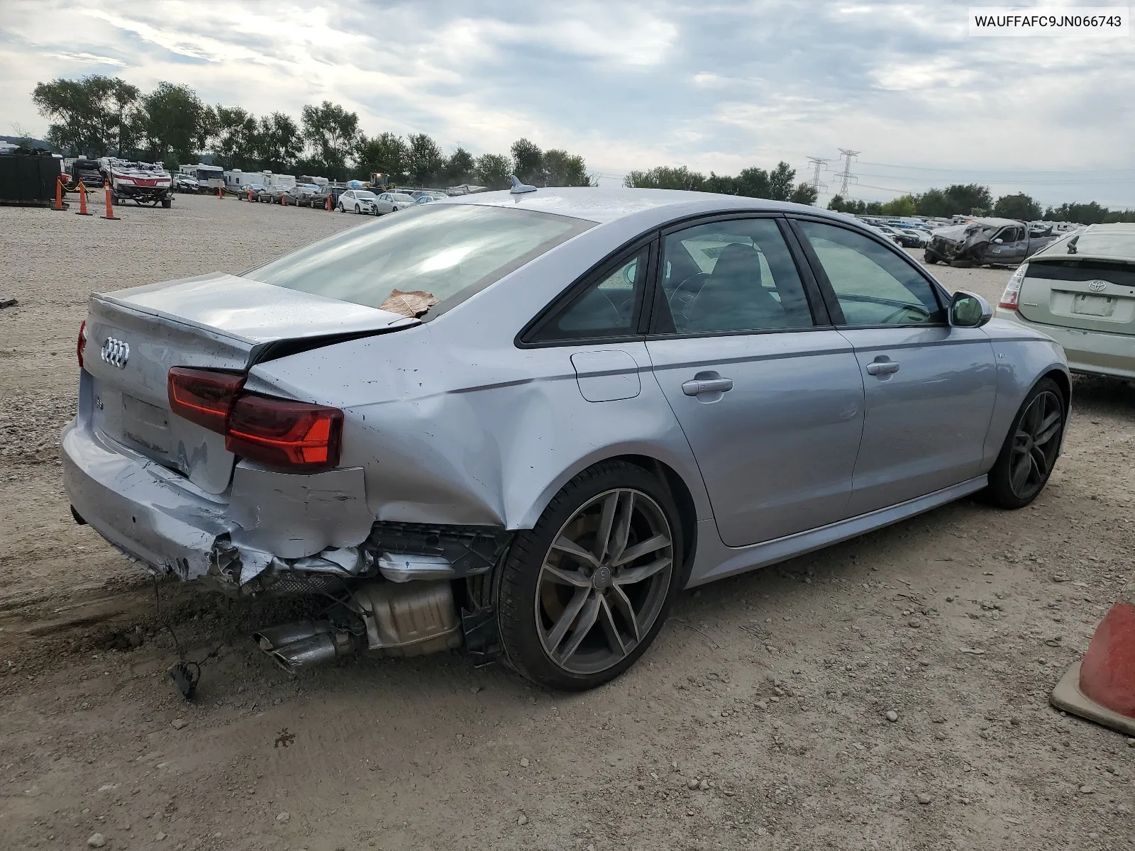 WAUFFAFC9JN066743 2018 Audi S6 Premium Plus