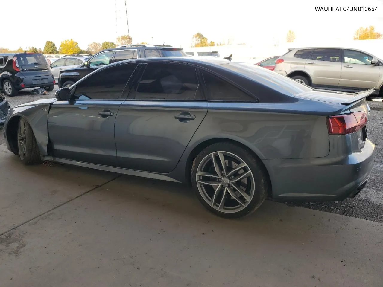 WAUHFAFC4JN010654 2018 Audi S6 Prestige