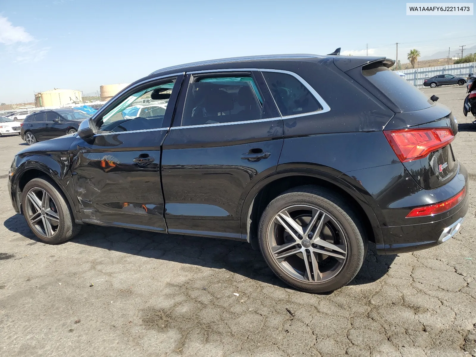 WA1A4AFY6J2211473 2018 Audi Sq5 Premium Plus