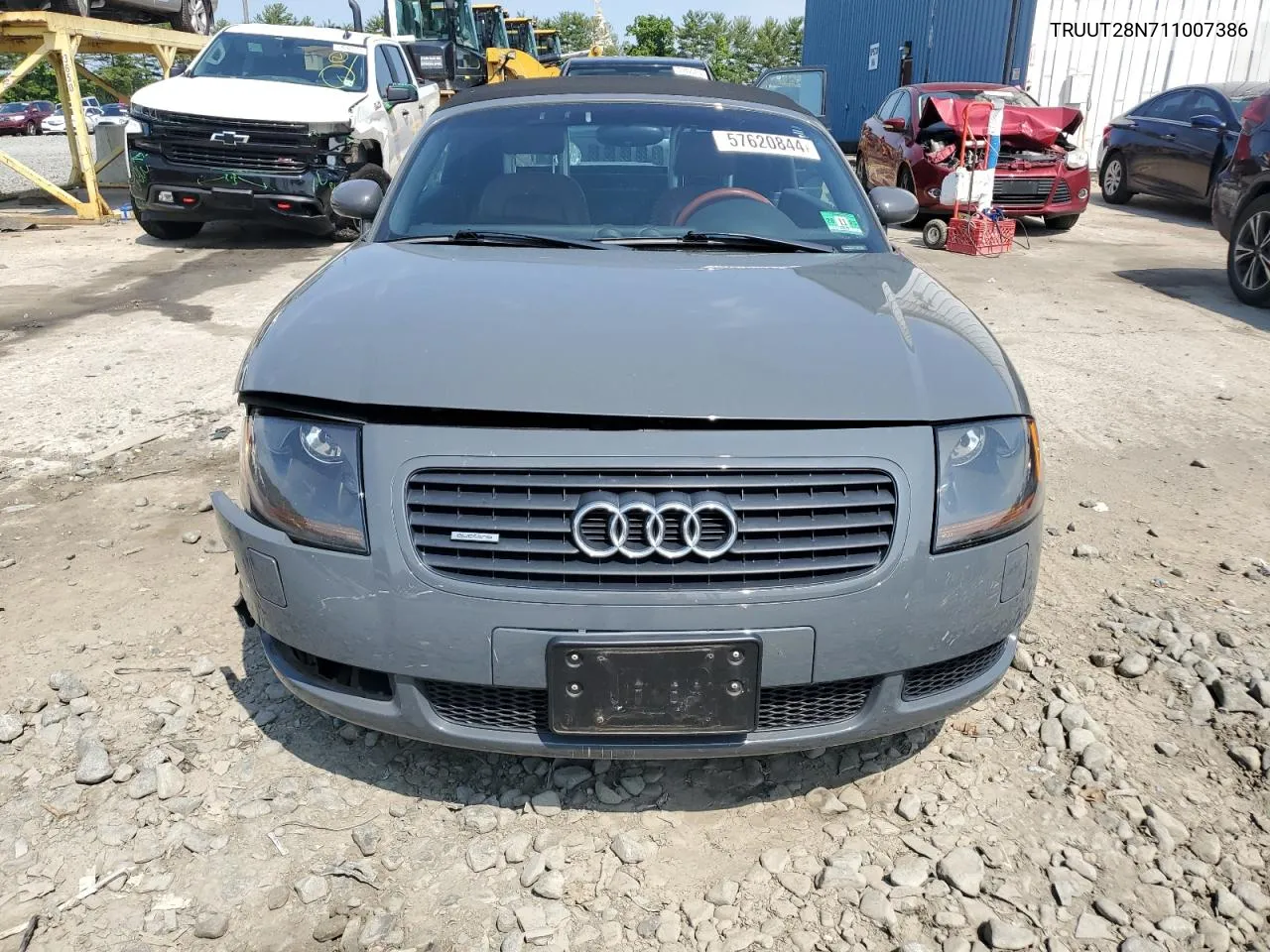 TRUUT28N711007386 2001 Audi Tt Quattro