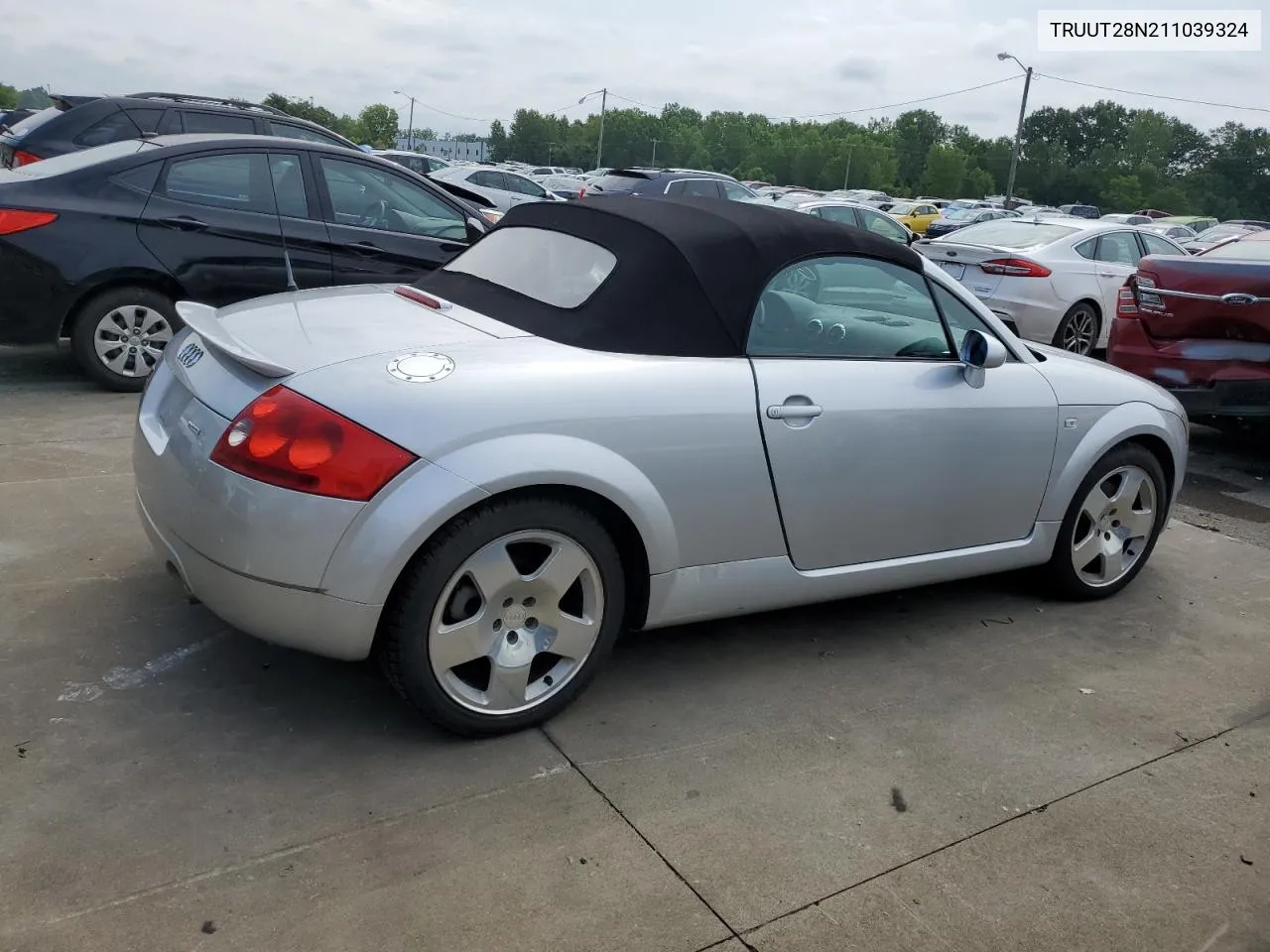 TRUUT28N211039324 2001 Audi Tt Quattro