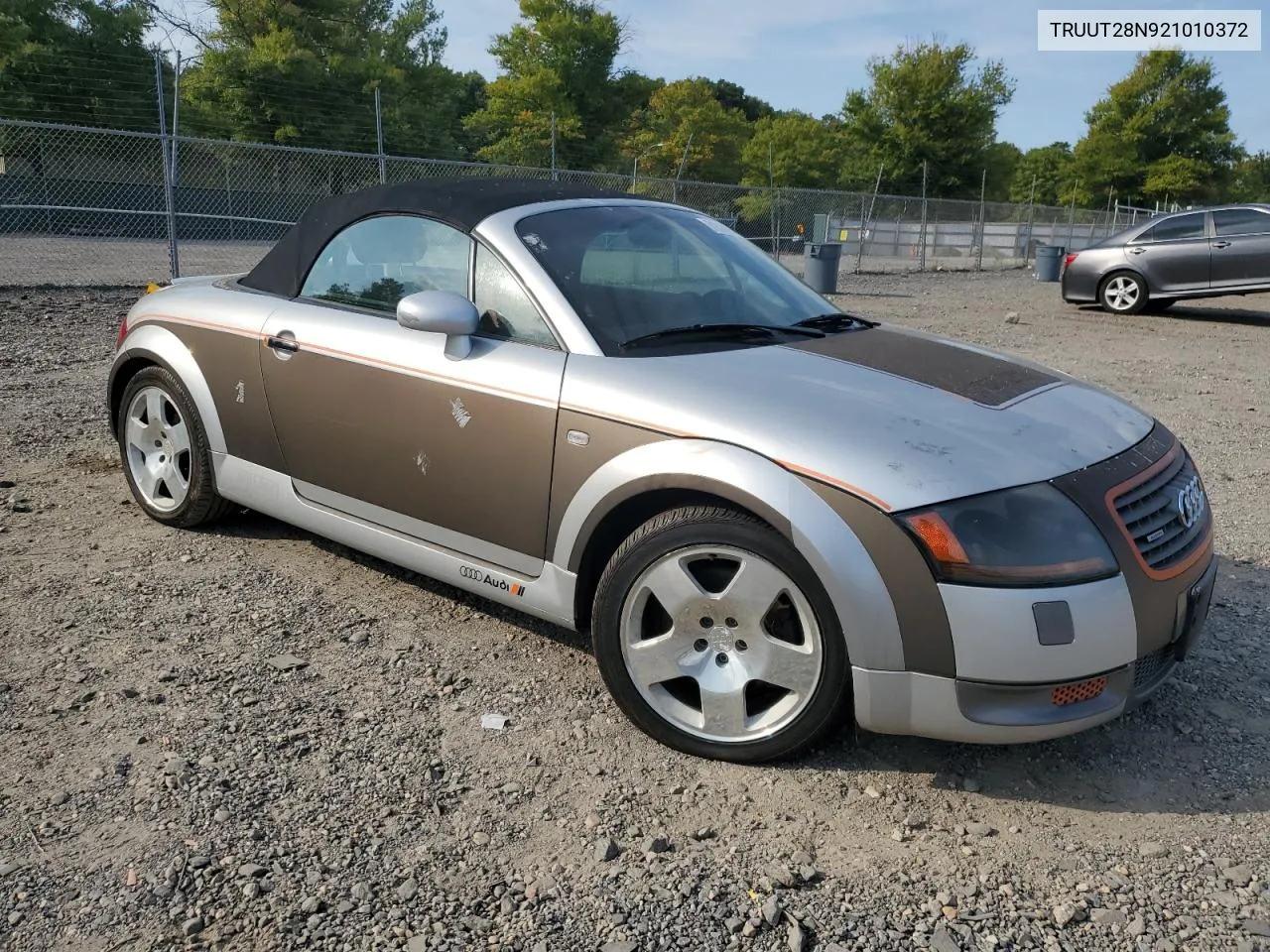 TRUUT28N921010372 2002 Audi Tt Quattro