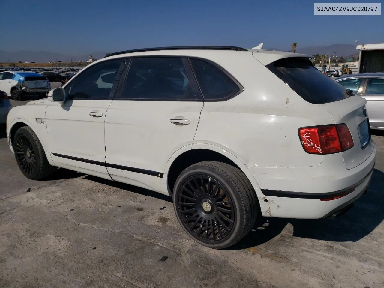 2018 Bentley Bentayga VIN: SJAAC4ZV9JC020797 Lot: 72076174