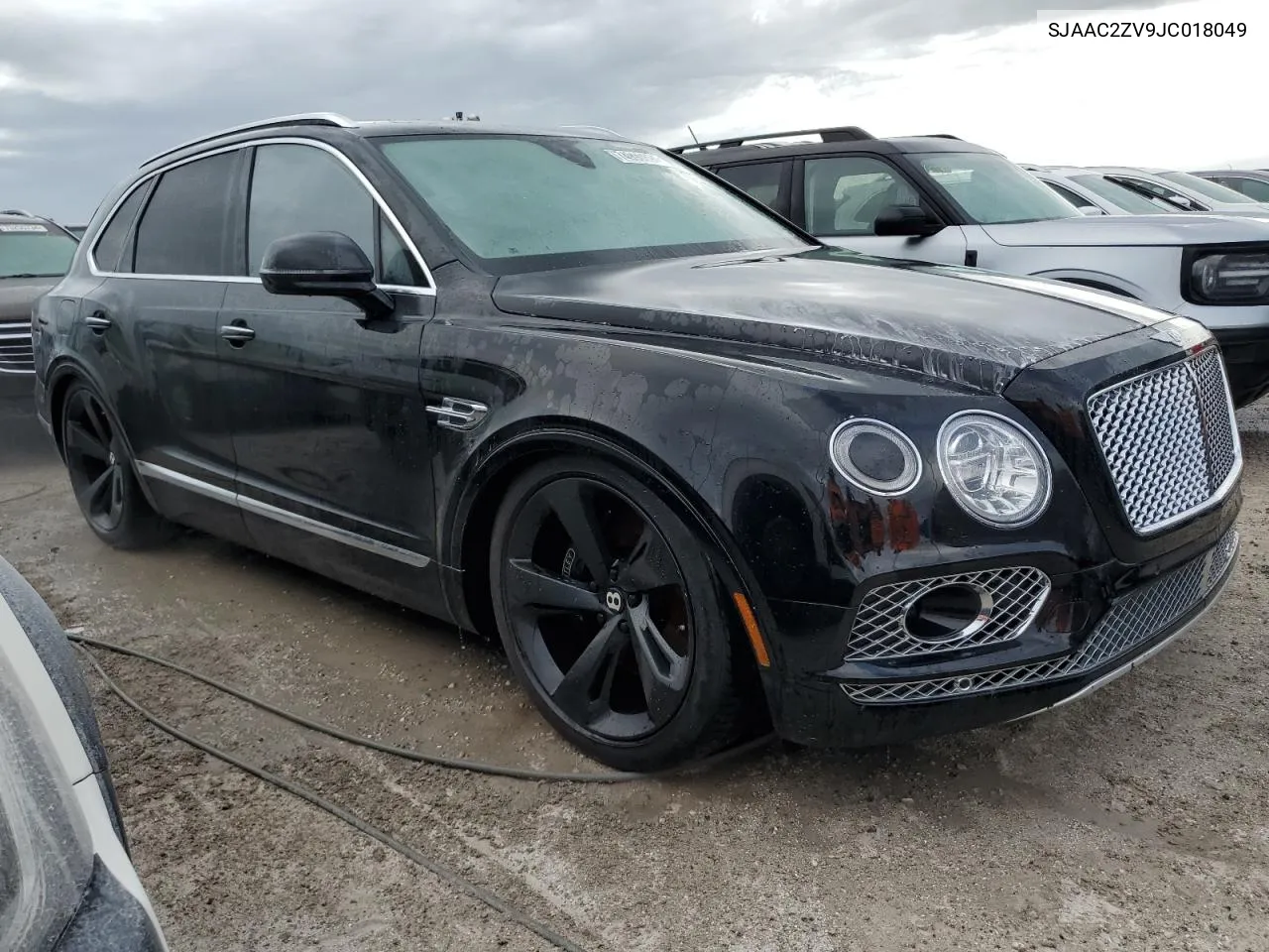 SJAAC2ZV9JC018049 2018 Bentley Bentayga