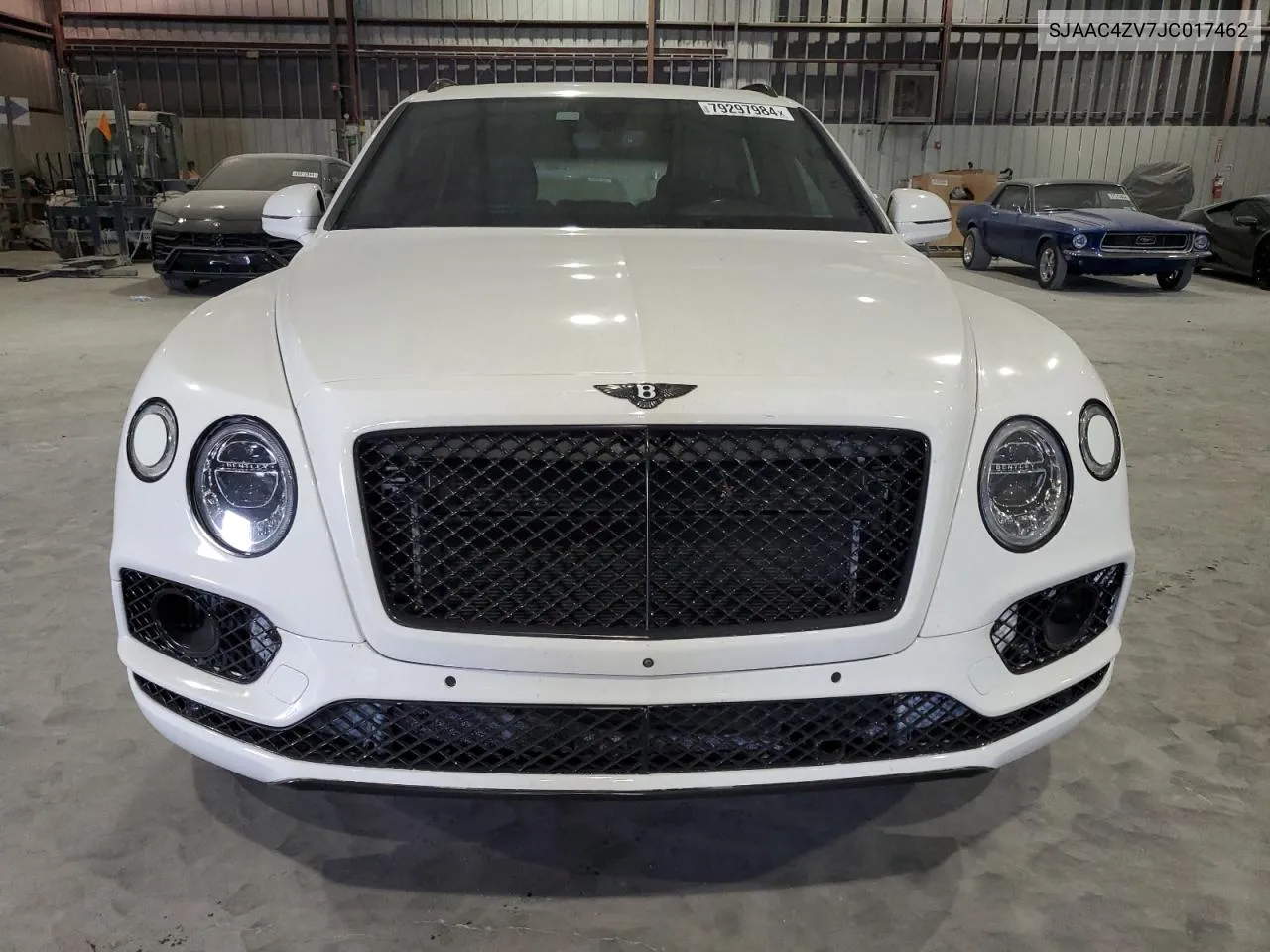 2018 Bentley Bentayga VIN: SJAAC4ZV7JC017462 Lot: 79297984