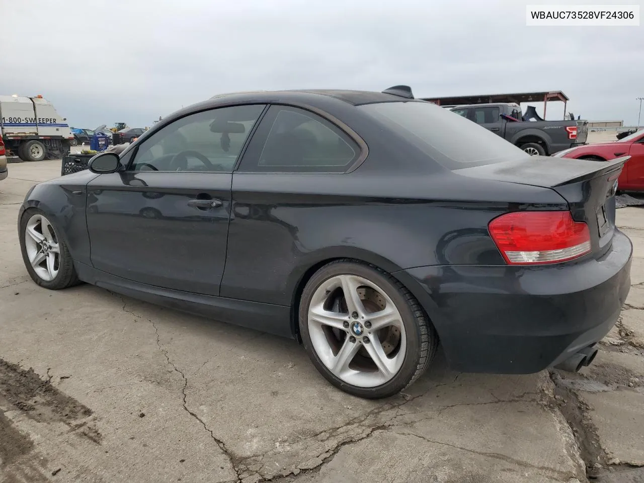 WBAUC73528VF24306 2008 BMW 135 I