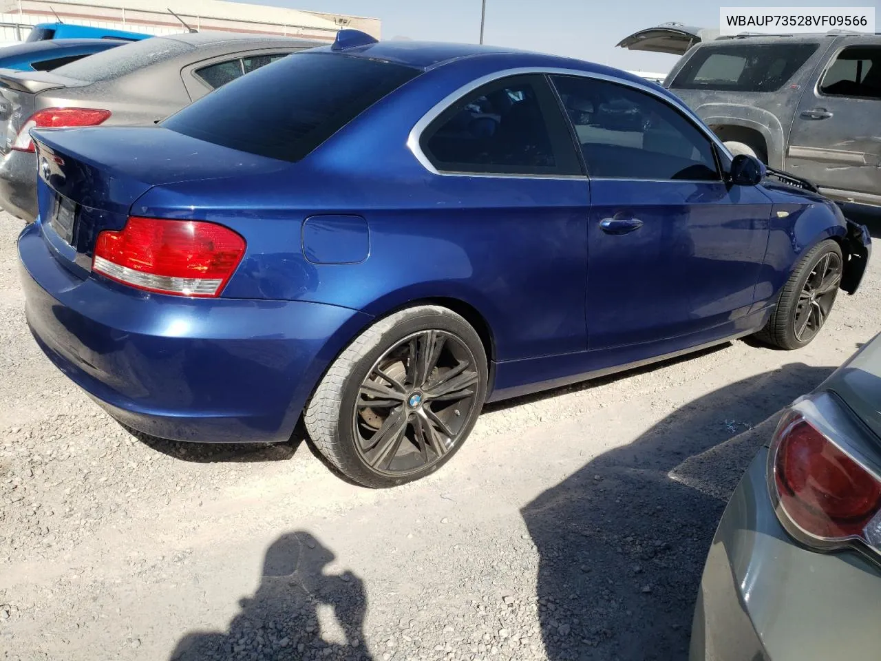 WBAUP73528VF09566 2008 BMW 128 I