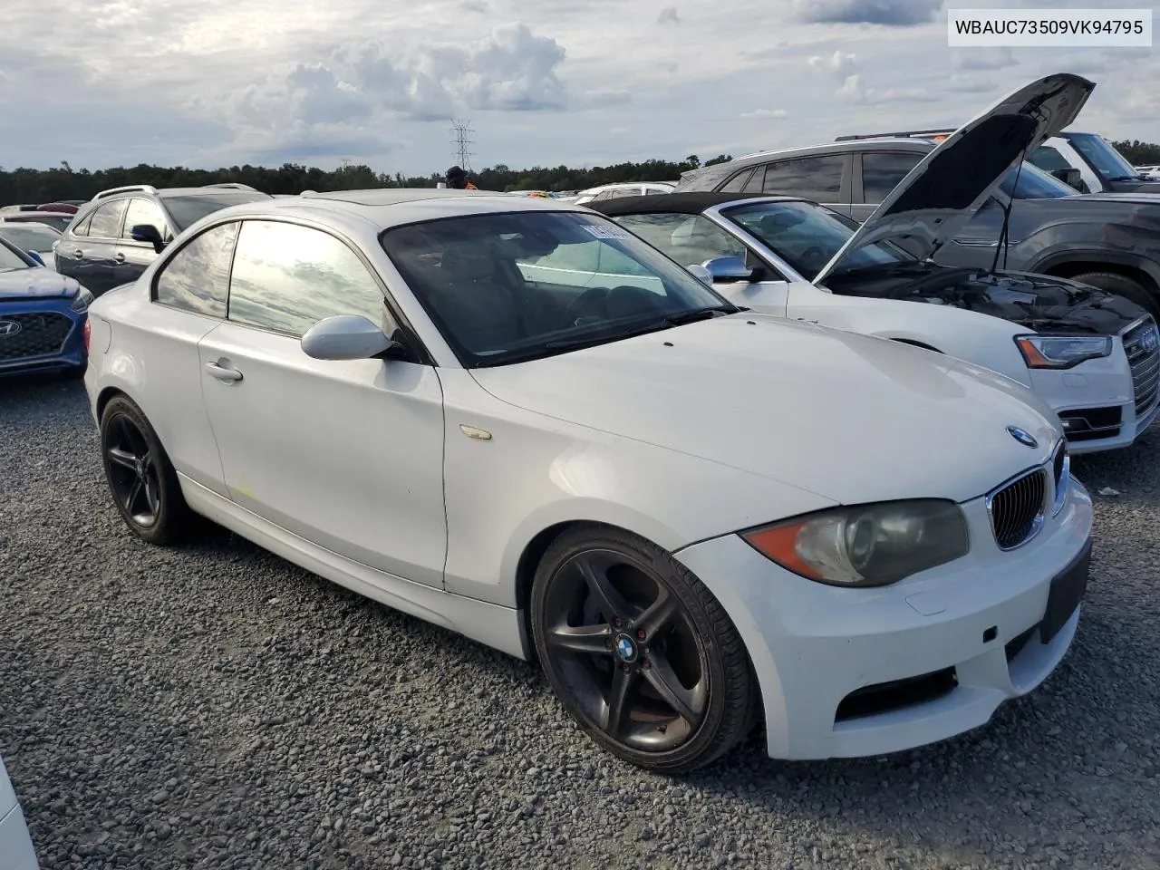 WBAUC73509VK94795 2009 BMW 135 I