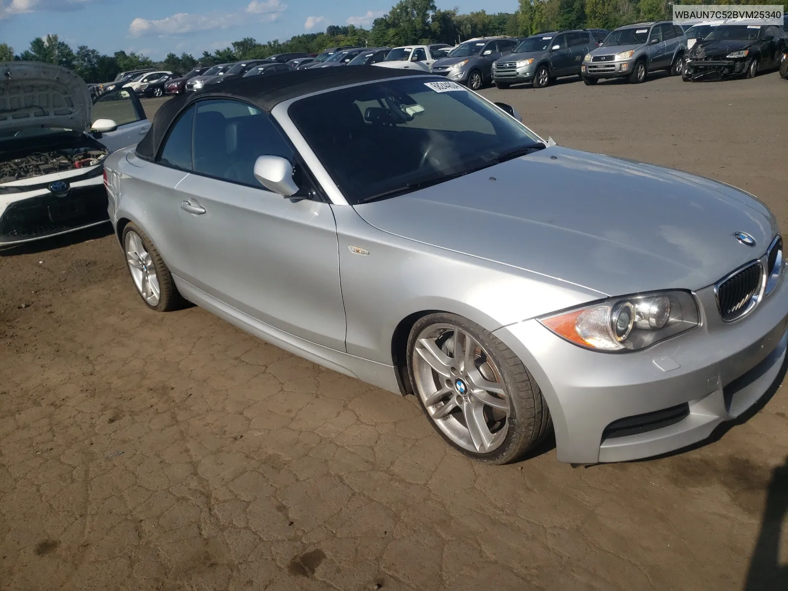 WBAUN7C52BVM25340 2011 BMW 135 I