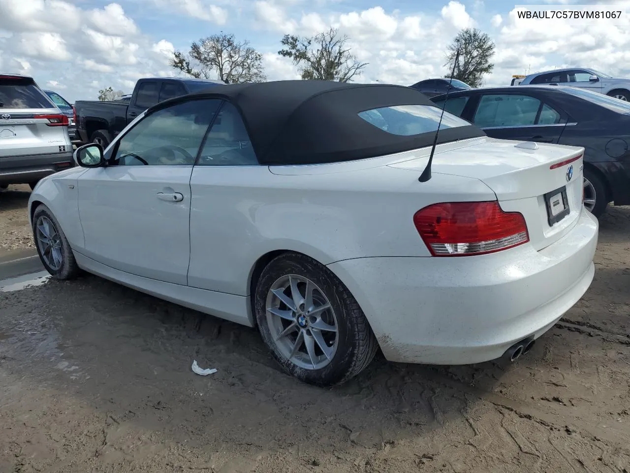 WBAUL7C57BVM81067 2011 BMW 128 I