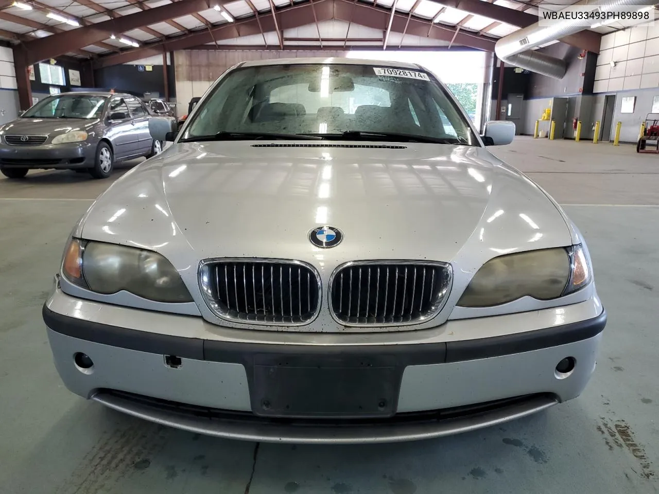 2003 BMW 325 Xi VIN: WBAEU33493PH89898 Lot: 70928174