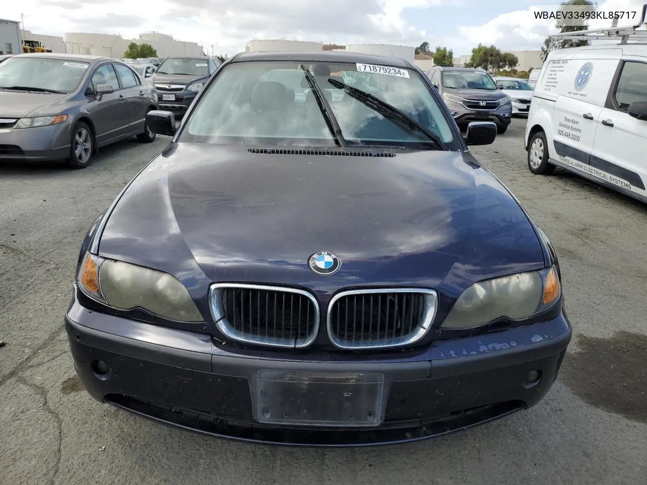 2003 BMW 325 I VIN: WBAEV33493KL85717 Lot: 71879234