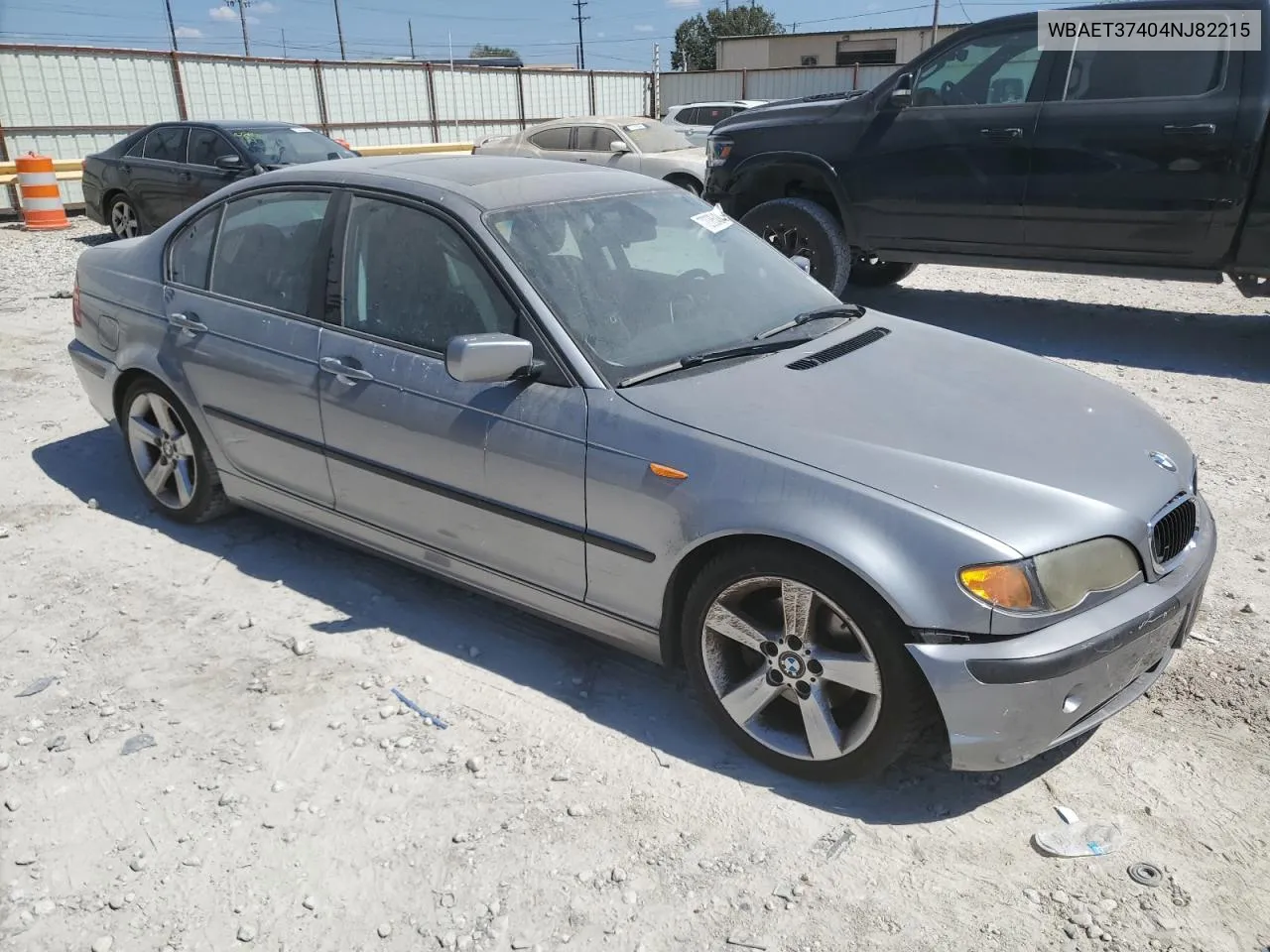 2004 BMW 325 I VIN: WBAET37404NJ82215 Lot: 72085484