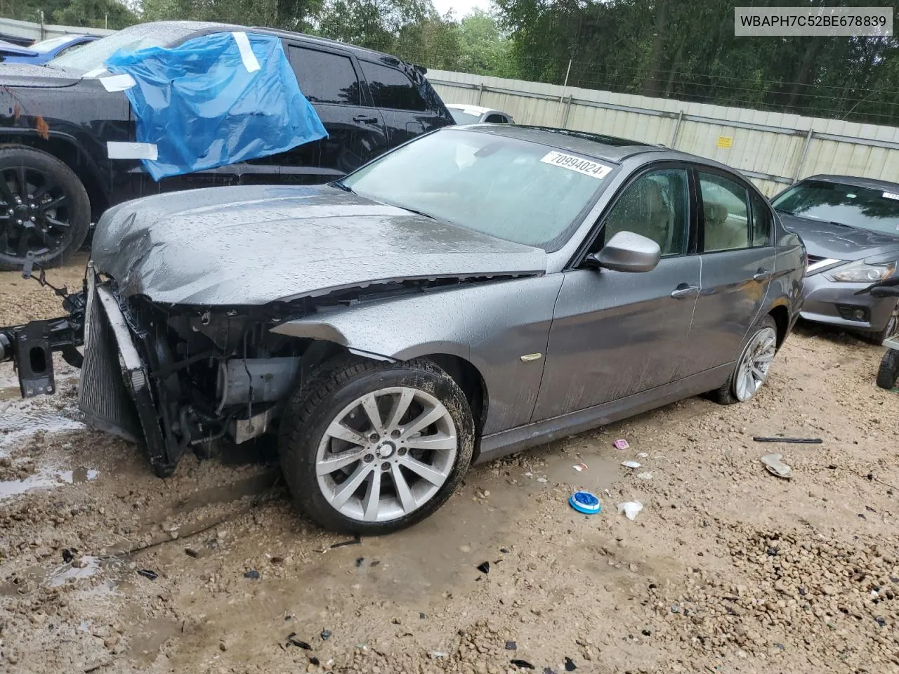 WBAPH7C52BE678839 2011 BMW 328 I