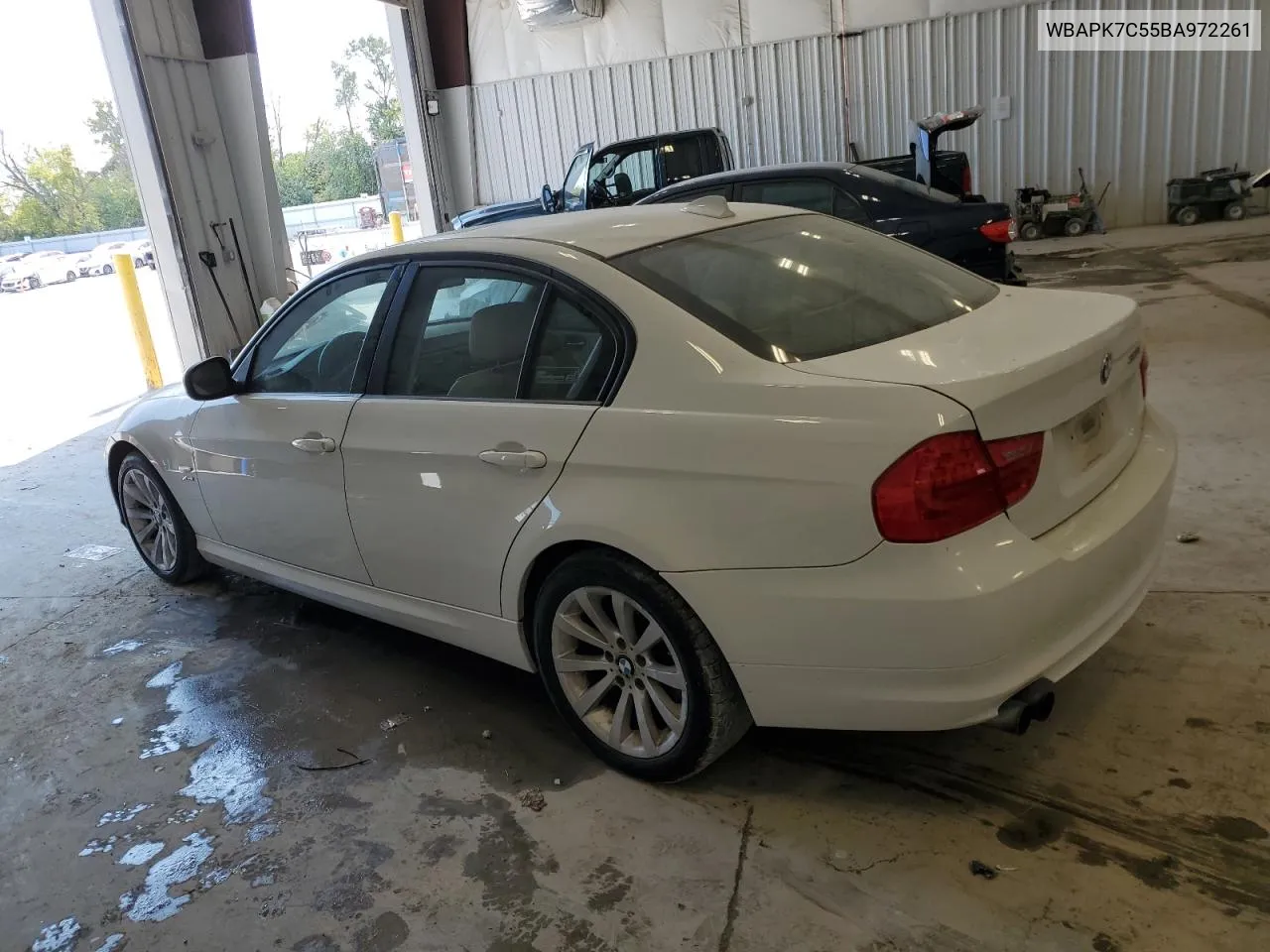 WBAPK7C55BA972261 2011 BMW 328 Xi