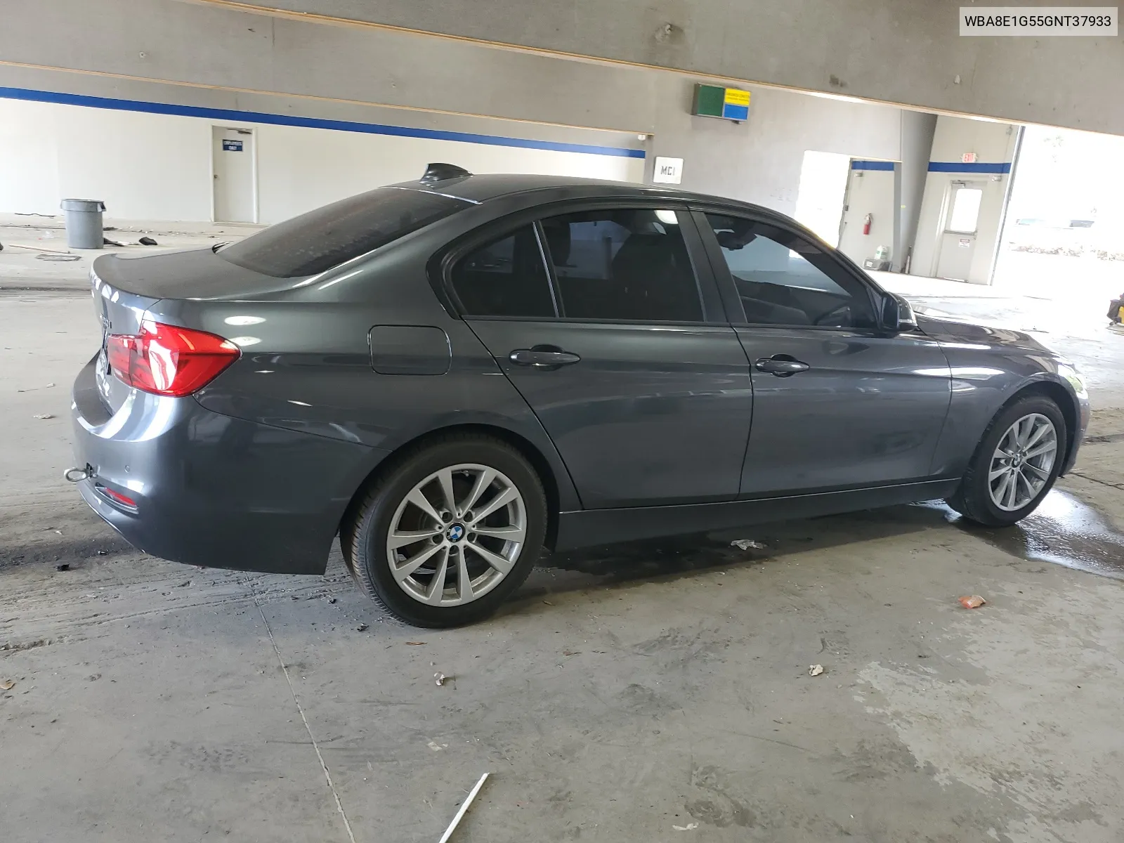 WBA8E1G55GNT37933 2016 BMW 320 I